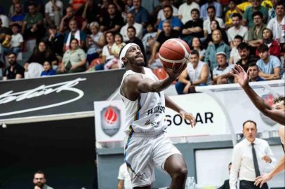 Aliağa Petkimspor sezona galibiyetle Karşıyaka mağlubiyetle başladı
