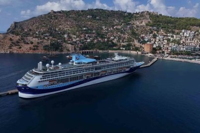 Alanya’ya 9 ayda 8 kruvaziyerle 10 bin 476 turist geldi
