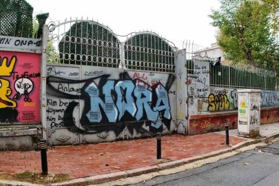 İstanbul’da okul duvarları sanal kumar reklamları ile doldu
