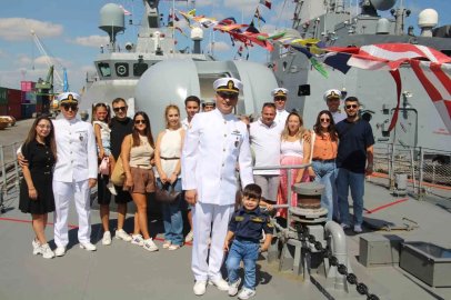 TCG Karataş gemisinde personelin ailesi ağırlandı
