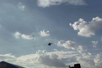 Gökyüzünün asil kartalları SOLOTÜRK tarihin sıfır noktasında vatandaşlara unutulmaz anlar yaşattı
