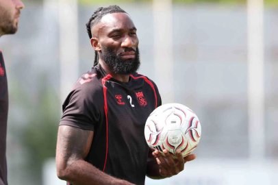 Sivasspor’da Aaron Appindangoye şoku!
