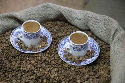 Türk kahvesinin lezzeti, asırlık makinalarda saklı
