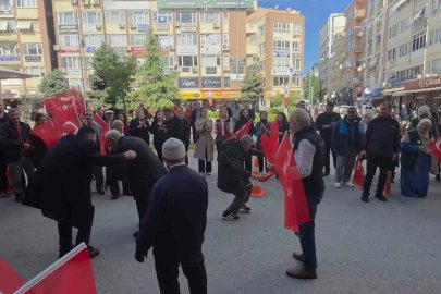 Yaşlılar Günü Balıkesir’de renkli görüntülerle kutlandı
