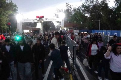 Türk Yıldızları’nın gösterisi için Malatyalılar yağmura rağmen alana akın etti
