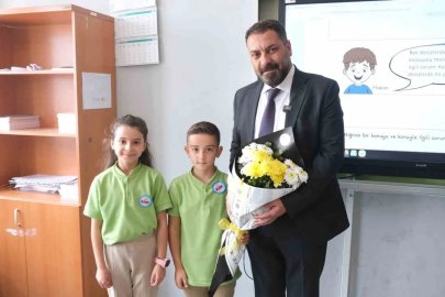 Sınıf başkanı seçim vaadini tuttu: Başkan Ekinci 3-D sınıfıyla buluştu
