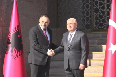 Bakan Güler, Arnavutluk Cumhuriyeti Savunma Bakanı Nufi ile görüştü
