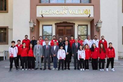 Erzincan Valisi Aydoğdu, başarılı sporcuları kabul etti