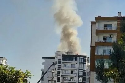Diyarbakır’da site çatısında yangın paniği
