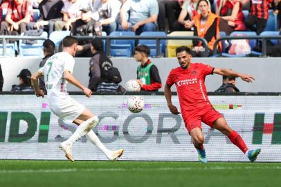 Trendyol Süper Lig: Gençlerbirliği: 2 - Amed Sportif Faaliyetler: 2 (Maç sonucu)
