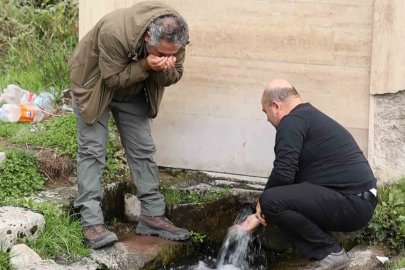 Aksaray’da yeraltından gazlı su çıkıyor
