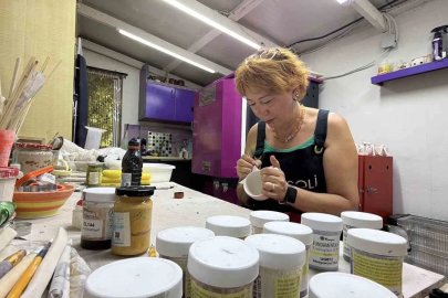 Hobi olarak başladı seramik dükkanı açtı
