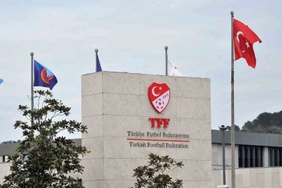 Fenerbahçe’de Dirk Kuyt’a verilen para cezası onandı

