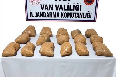 Van’da 22 kilo 100 gram toz esrar ele geçirildi

