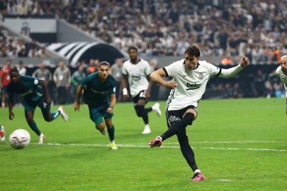 Dusan Vlahovic gollerine devam ediyor
