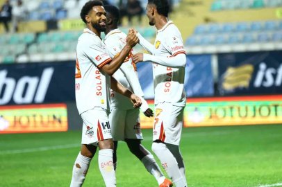 Trendyol Süper Lig: Eyüpspor: 0 - Göztepe: 4 (Maç sonucu)
