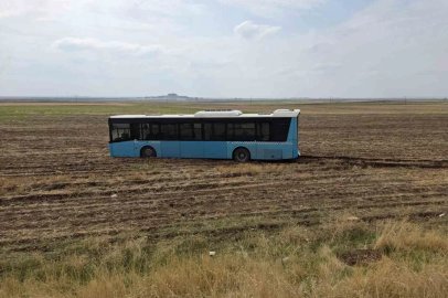 Diyarbakır’da otobüs yoldan çıktı, faciaya ramak kaldı
