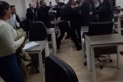 Silopi Belediyes aylık meclis toplantısında Başkan yardımcısına saldırı
