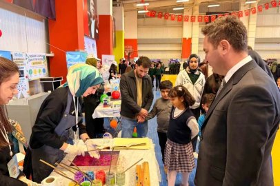 Erciş’te Bilim Şenliği: Öğretmen çiftin öncülüğünde genç zihinler bilimle parladı
