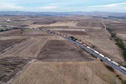 Hamzabeyli’de 37 kilometrelik tır kuyruğu: Şoförler isyan etti, "Perişan durumdayız"
