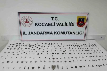 Kocaeli’de araçta 271 tarihi eser ele geçirildi
