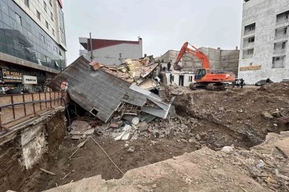 Van’da kazı alanının yanındaki lokanta çöktü
