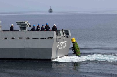 İzmir Körfezi’nde mayın harbi tatbikatı
