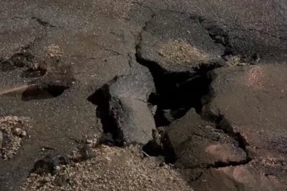 Besni’de şiddetli yağış sonrası yollar çöktü

