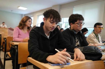 Üniversitelerde yeni dönem: Daha az ders, daha çok proje

