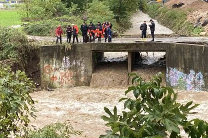 Kocaeli’de dereye düşen araç ve kayıp olduğu değerlendirilen kişi aranıyor
