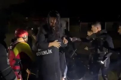 Sarıyer’de selde mahsur kalan oyuncu Demet Özdemir kurtarıldı
