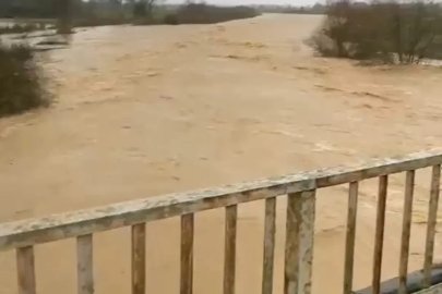 Sakarya’da ’turuncu kodlu’ uyarının ardından sağanak vurdu: Tarım arazileri sular altında
