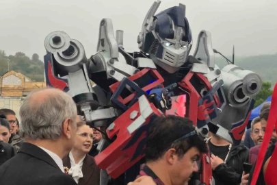 Bilim Festivalin’de TB2 Bayraktar İHA ve dans eden robot ilgi gördü
