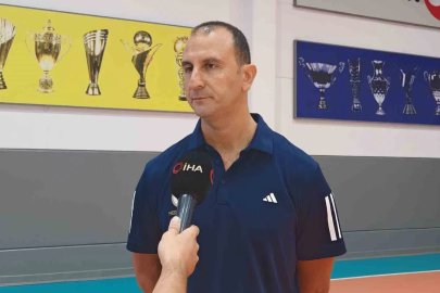 Taner Atik: "Hem Avrupa’da hem de Efeler Ligi’nde mutlu sona ulaşmak istiyoruz"
