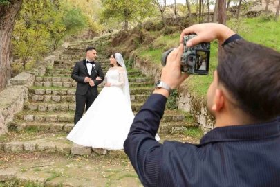 Güzelyurt gelin ve damatların fotoğraf platosu oldu
