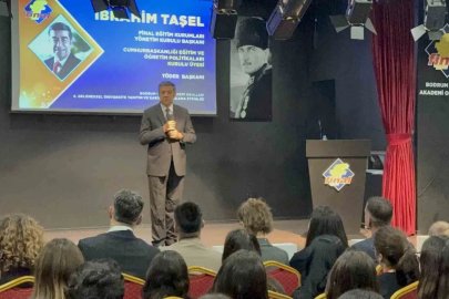 Cumhurbaşkanlığı Eğitim ve Öğretim Politikaları Kurulu Üyesi Taşel’den gençlere ’dünya ile yarışın’ mesajı
