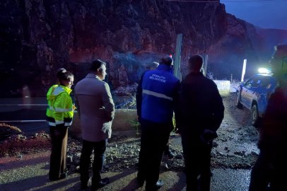 Kemaliye’de dolu ve sağanak nedeniyle heyelan ve su baskınları yaşandı
