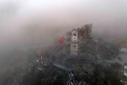 Sivrihisar’da etkili olan sis dağları kapladı
