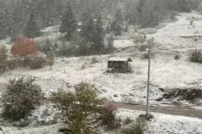 Kastamonu’da yüksek rakımlı yerleşim yerleri beyaza büründü
