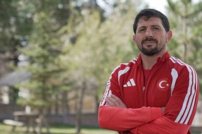 Ayhan Sucu: "Dünya Şampiyonası’nda hedefimiz İstiklal Marşı’nı okutmak"
