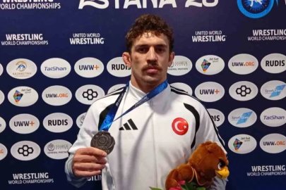 Milli güreşçi Yüksel Sarıçiçek dünya ikincisi oldu

