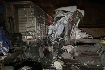 Elazığ’da 3 tır çarpıştı: 1 ölü
