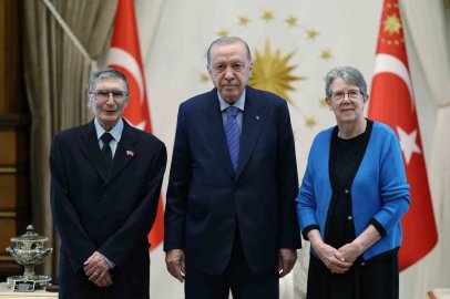 Cumhurbaşkanı Erdoğan, Aziz Sancar ve eşini kabul etti
