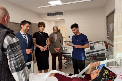 Mengücek Gazi EAH yönetiminden Hasta Hakları Günü'nde hasta ziyareti