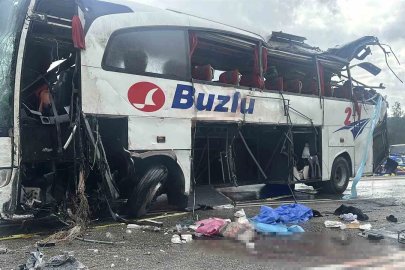 Burdur’da yolcu otobüsü devrildi: 1 ölü, 8 yaralı
