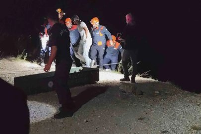 Kayıp olarak aranan çiftin otomobili uçurumda bulundu: 1 ölü, 1 yaralı
