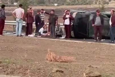 Gaziantep’te kontrolden çıkan araç karşı şeride uçtu: 4 yaralı

