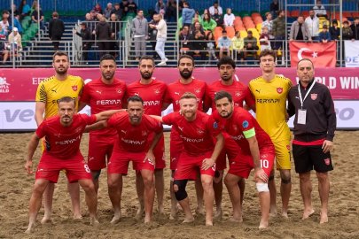 Alanya’nın plaj futbolu devleri son 16’da
