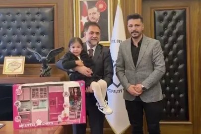Her akşam yollarını gözlüyordu: Temizlik işçilerinin minik hayranı belediye başkanının misafiri oldu
