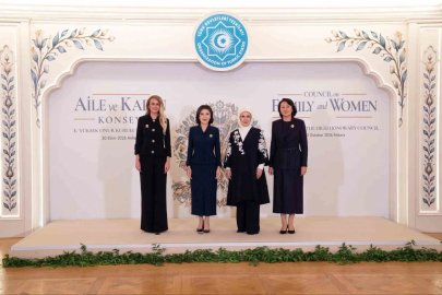Emine Erdoğan’dan "TDT Aile ve Kadın Konseyi 1. Yüksek Onur Kurulu Toplantısı"na ilişkin paylaşım
